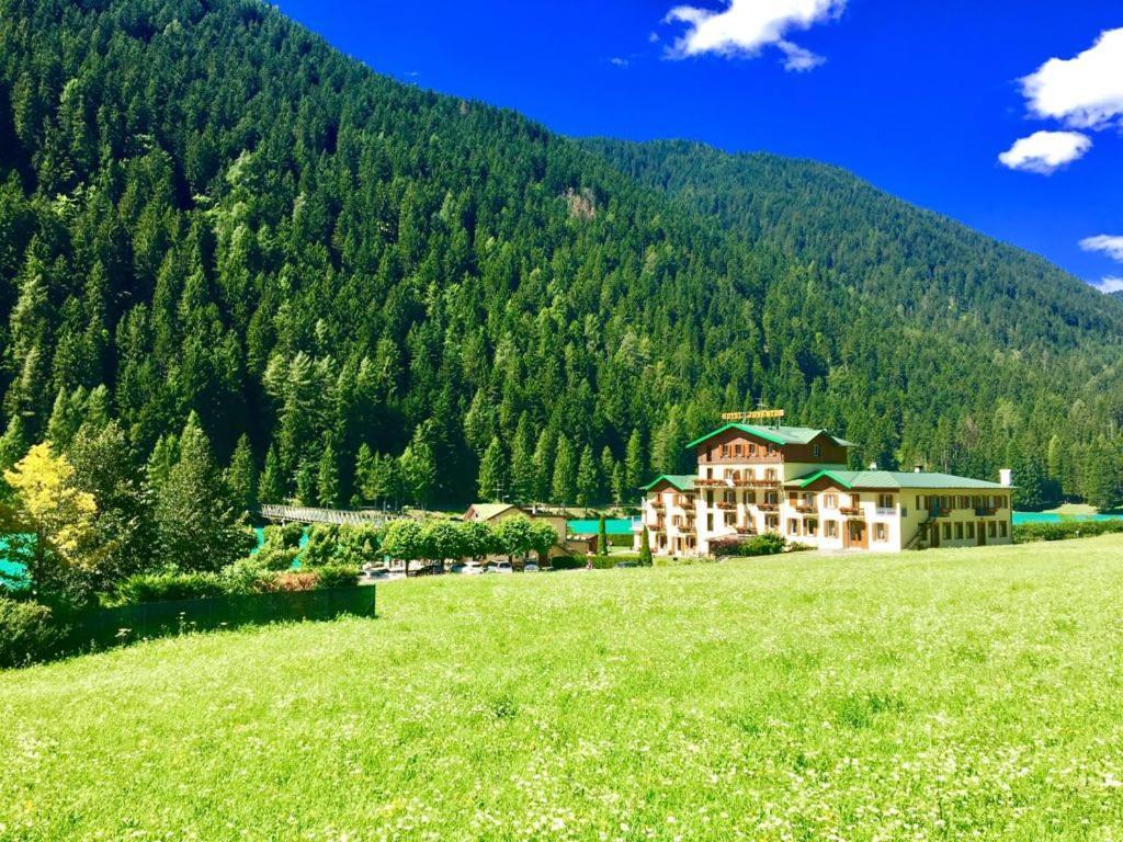 Hotel Juventus Auronzo di Cadore Εξωτερικό φωτογραφία