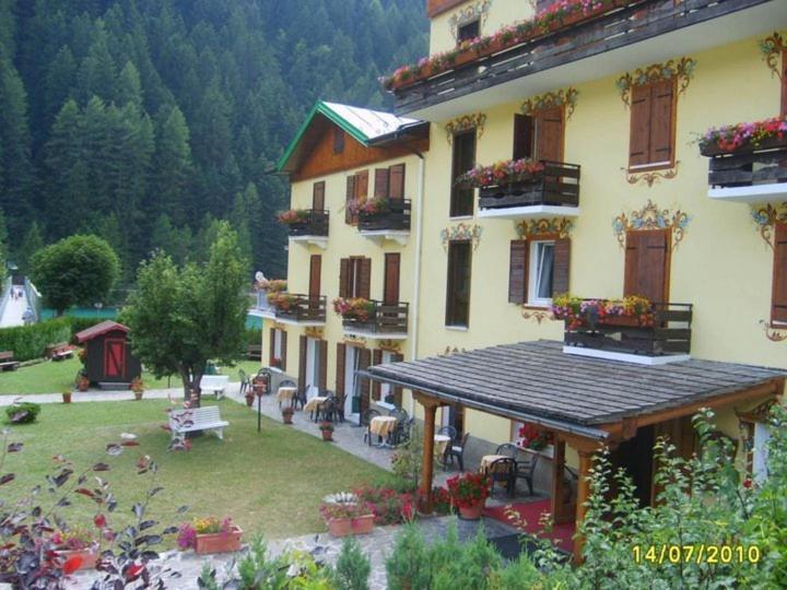 Hotel Juventus Auronzo di Cadore Εξωτερικό φωτογραφία