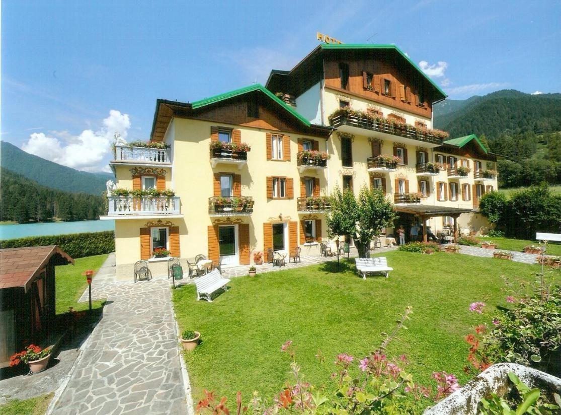 Hotel Juventus Auronzo di Cadore Εξωτερικό φωτογραφία